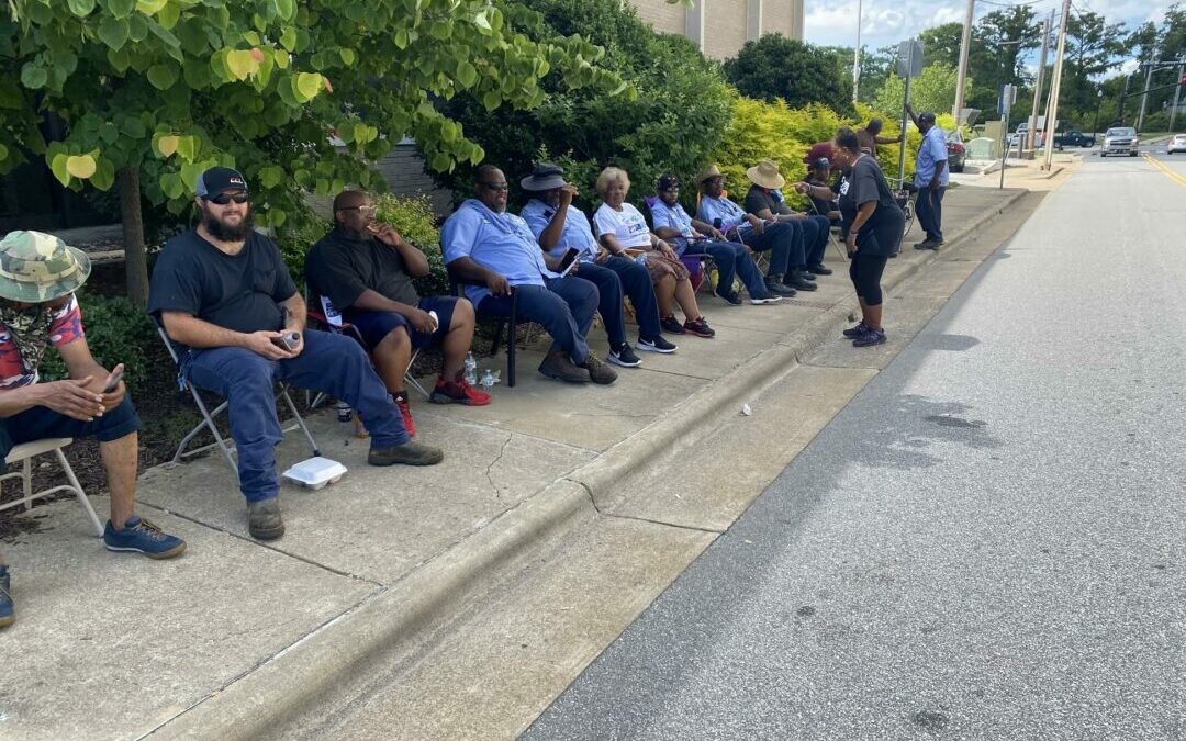 As part of Southern trend, Elizabeth City workers strike for better pay